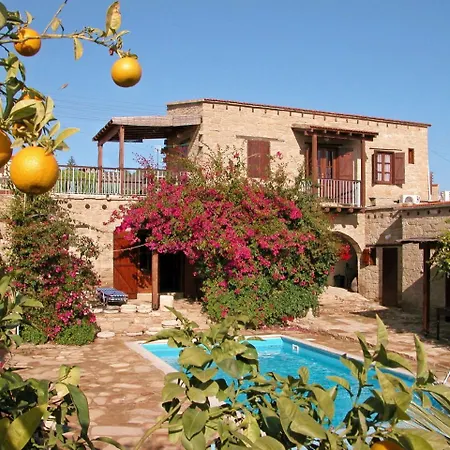 Myrto House * Tochni